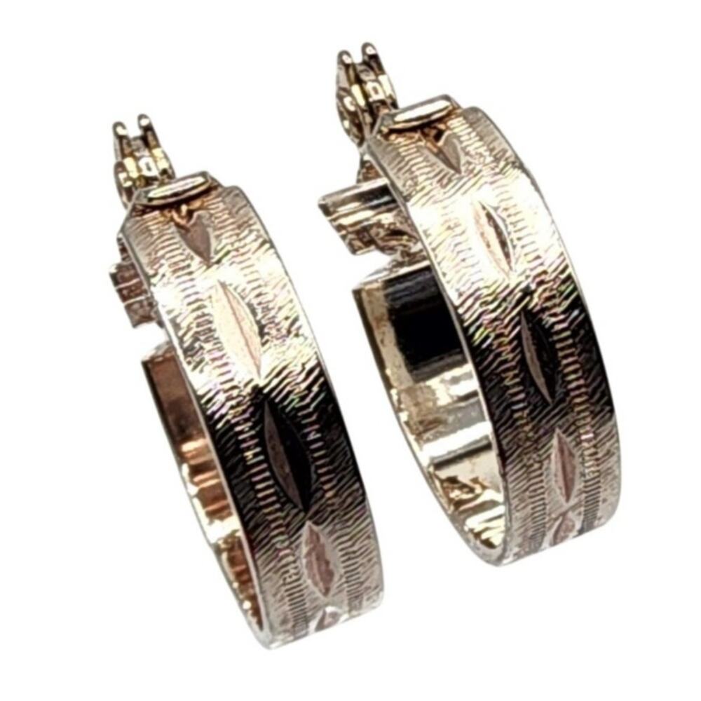 Chunky Hoops Vintage Monet Wide Etched Clip On Earrings Silver Tone 1970s Mod
